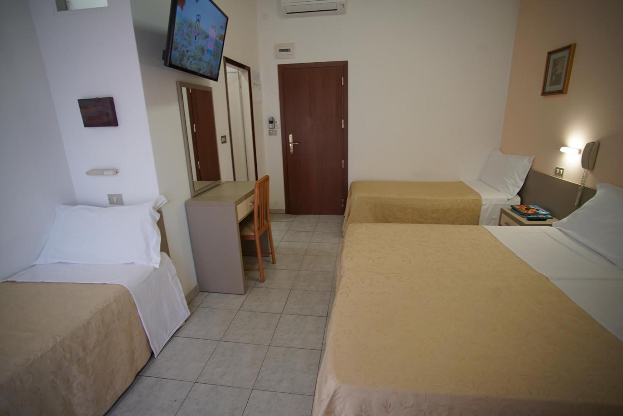 Hotel Dell'Angelo Rimini Exterior foto
